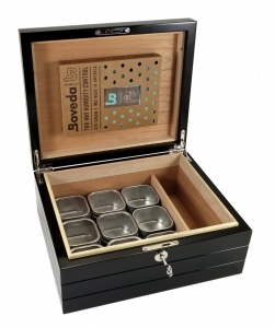 The Classic 20 Cigar Humidor - Mahogany