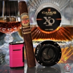 XIKAR XO Cigar Cutter - Gloss Black with Black Blades